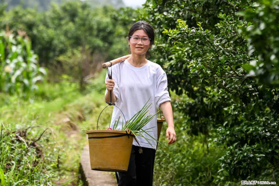 全网追的“扁担女孩”，找了一份暑假工，时薪12元 - 温州生活资讯 - 温州28生活网 wz.28life.com