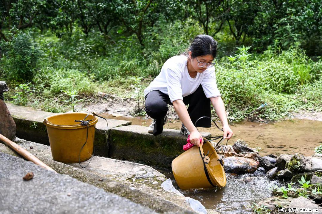 全网追的“扁担女孩”，找了一份暑假工，时薪12元 - 温州生活资讯 - 温州28生活网 wz.28life.com